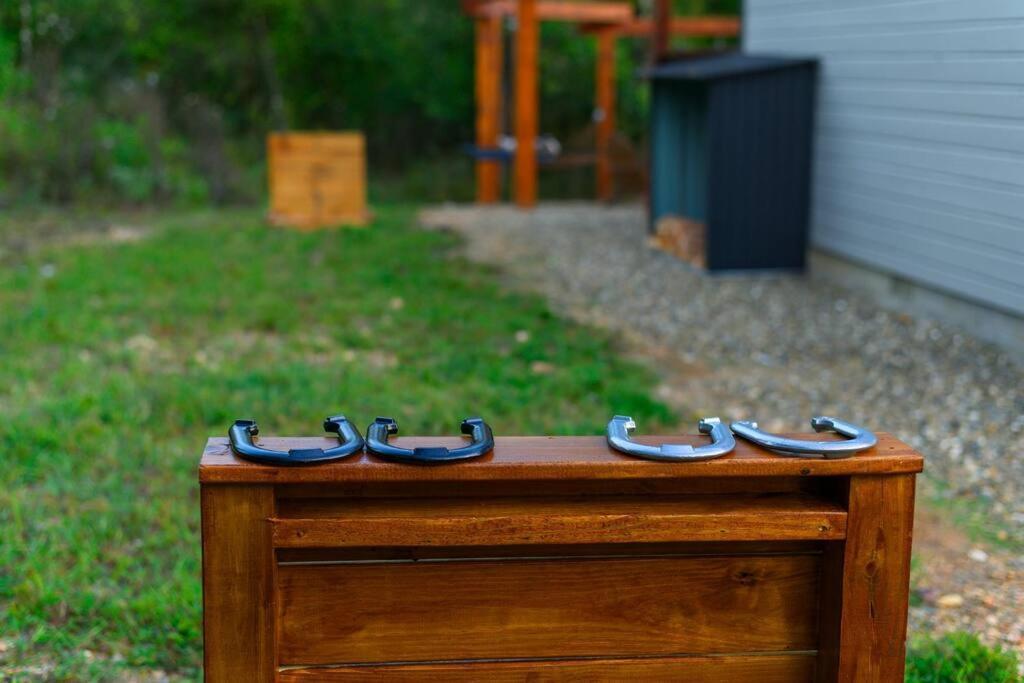 Under The Stars - Secluded, Hot Tub, Firepit, Games Villa Broken Bow Buitenkant foto